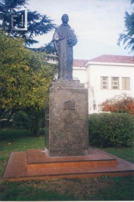 Monumento al Presbítero Dr. Antonio Sáenz