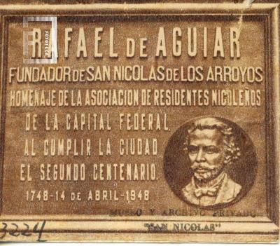 Placa Homenaje a Aguiar, por Residentes Nicoleños en Capital Federal