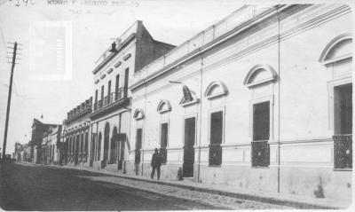 Casa que fue propiedad del Dr. Alberto Alberti, calle de la Nación 186